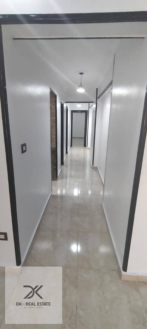 5 WhatsApp Image 2025-12-03 at 1.28. 58 PM (1). jpeg