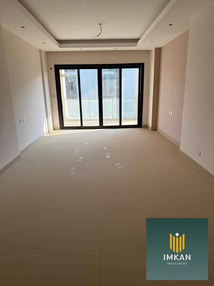 5 591938105_886903263758020_13859843931944629_n. jpg