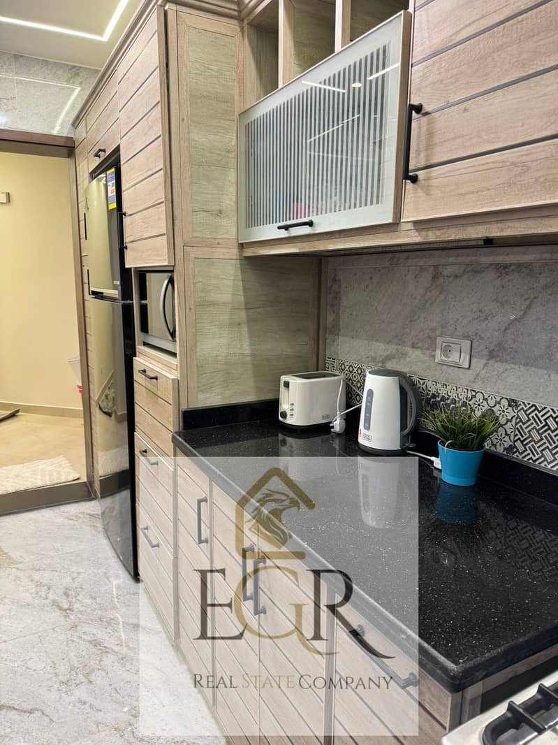 16 f571ff28-3e7d-4fdf-8c8b-4c510fbea321. jpeg