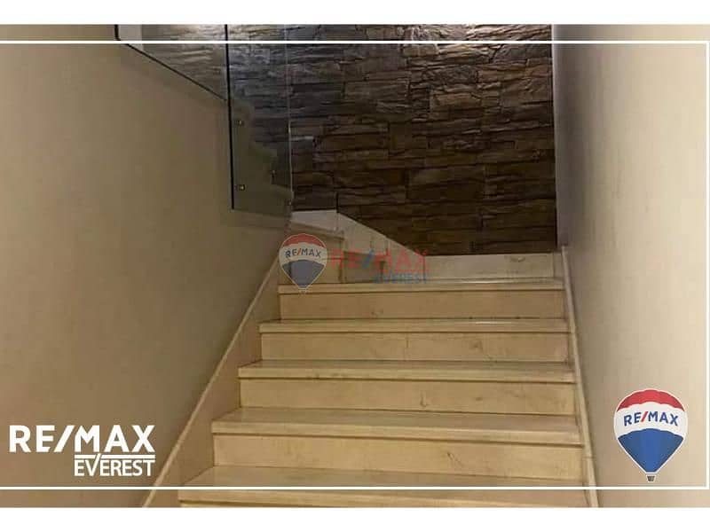 6 b9714e61-2120-4985-9524-c929600d039e. jpg