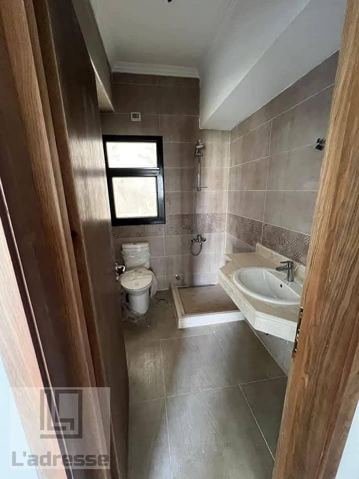 WhatsApp Image 2025-12-02 at 22.19. 12_5deb03bb. jpg