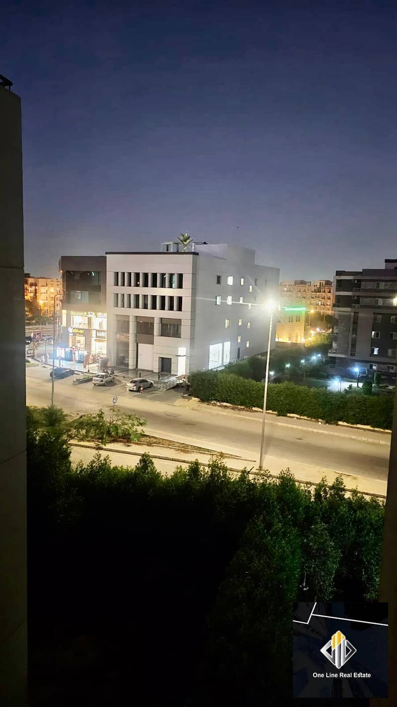 7 53eff9fe-c1a9-4b63-a2db-340b0cf2aadd. jpeg