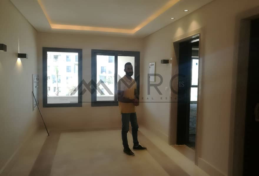 10 5b6688a8-b1f5-436c-946f-db265c5c26ac. jpg