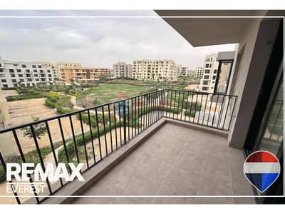 شقة 3 غرف نوم للايجار في 6 أكتوبر، الجيزة - 87d08950-c39b-4797-a51a-9a07bc9cf23d. jpg