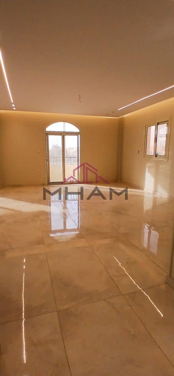 4 photo_5870452740486532258_y. jpg