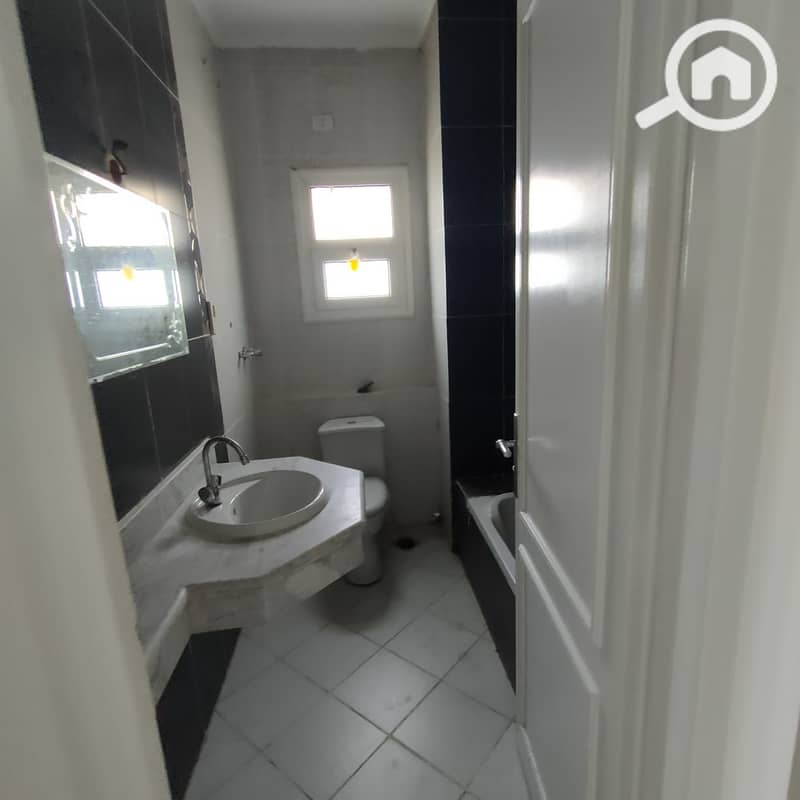 8 ba59aa09-5d3d-49e4-a746-5e03d0b84bea. jpg