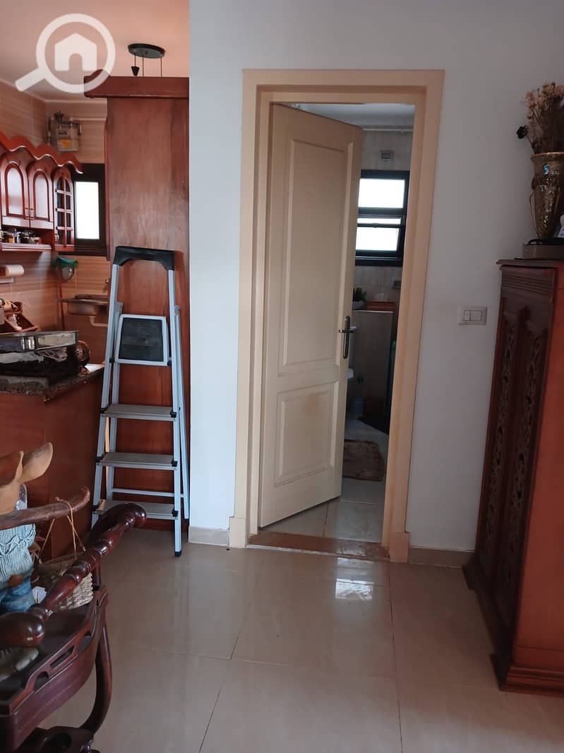 5 c7f493de-bb0e-4e5a-b403-9a7637efd90b. jpg