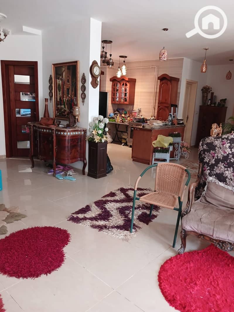 8 d60987f3-b3b6-426c-a4ff-76708e07307a. jpg