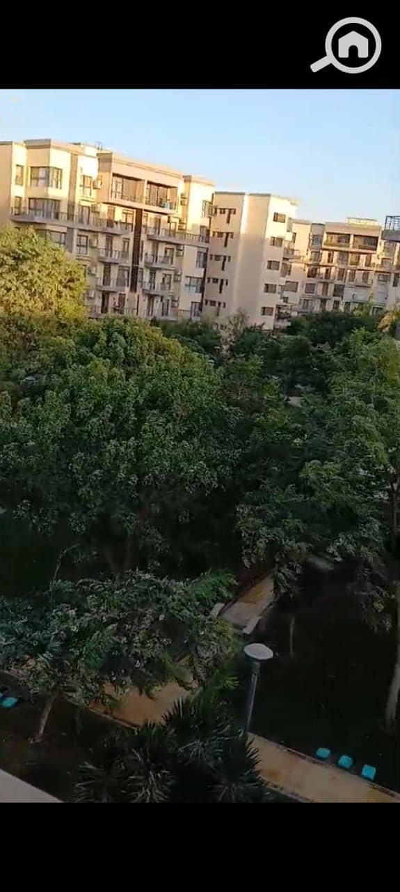 18 f503a34a-9a61-4a52-aa5e-e09a9574e3ec. jpg