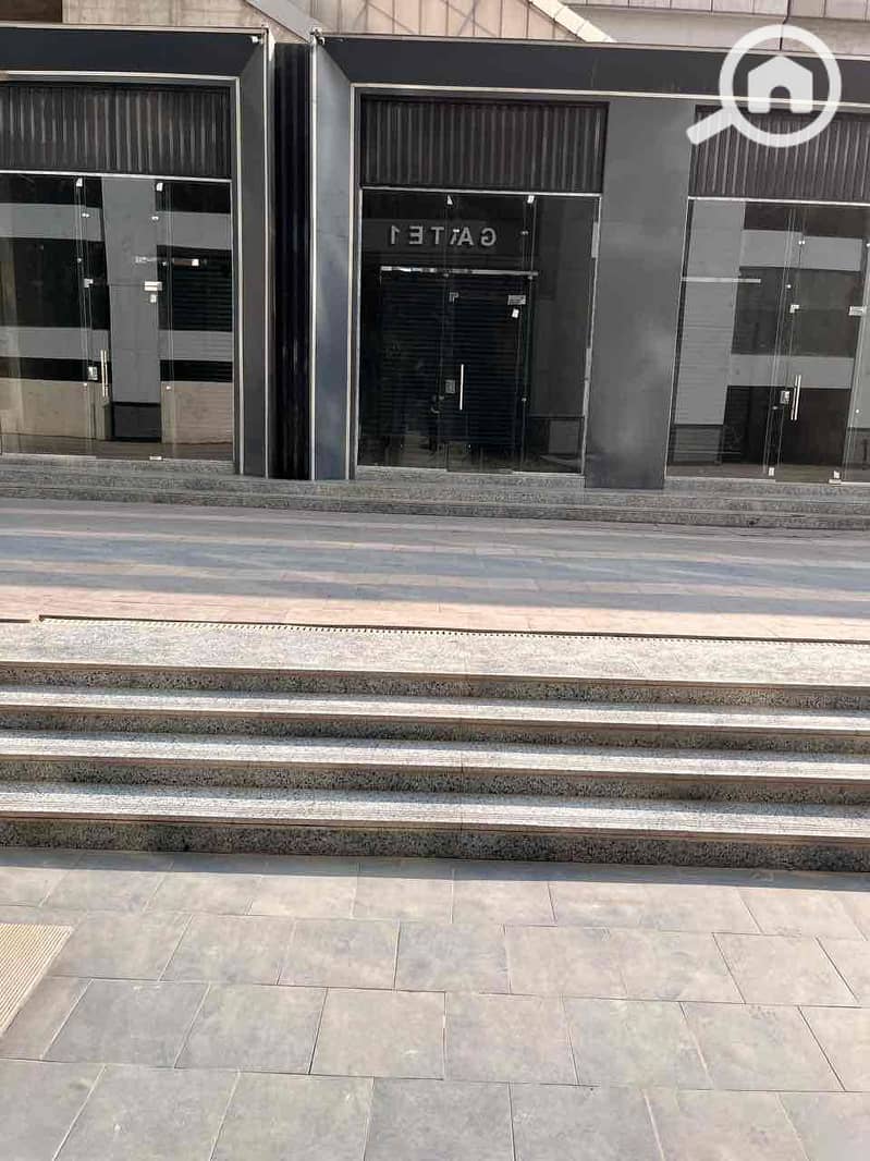 7 6b347ffa-6fd1-4f36-94fa-2436924ade1b. jpg