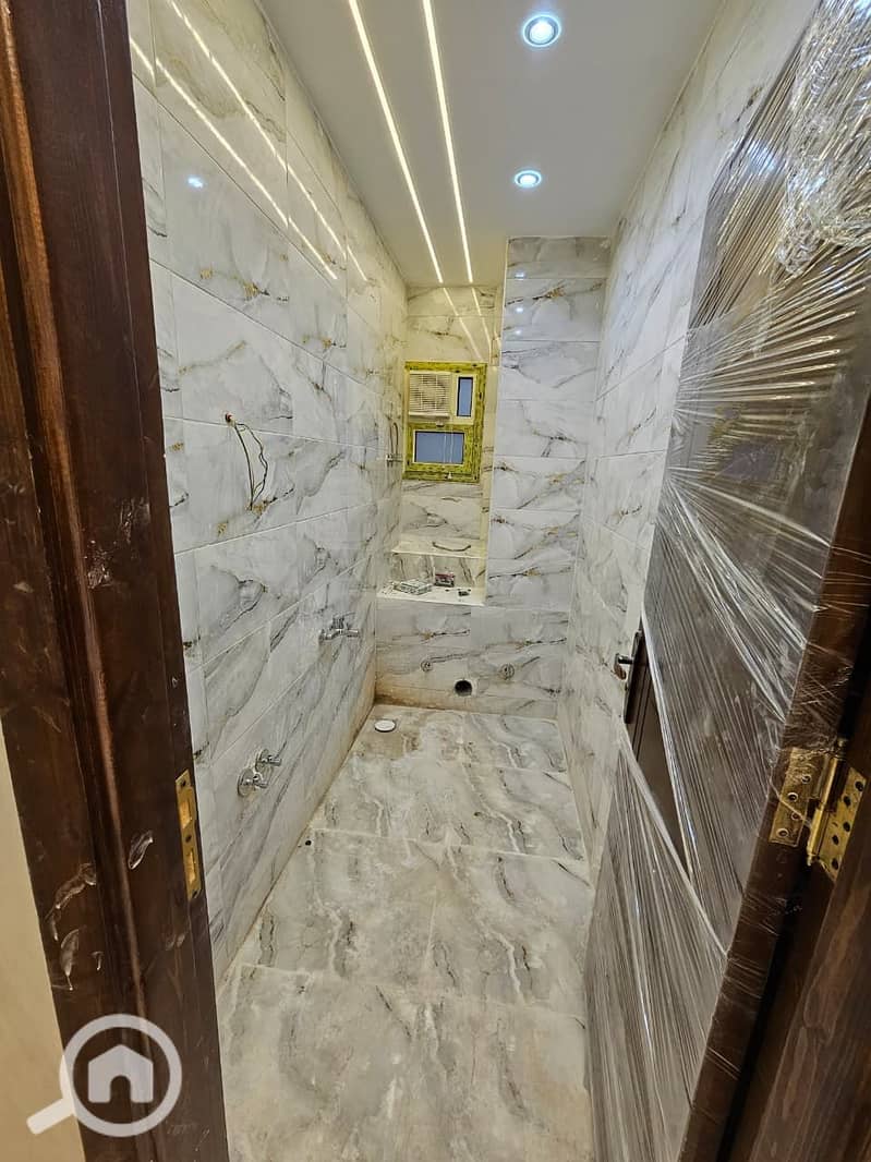 5 064fdb4d-8c9d-4099-87c1-7e55557ebf44. jpg