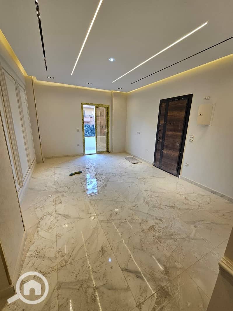 10 4737bb6b-3070-441b-b417-3bf759f144a7. jpg