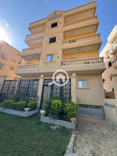 3 Bedroom Duplex for Sale in 6th of October, Giza - motion_photo_3319618615241174924. jpg