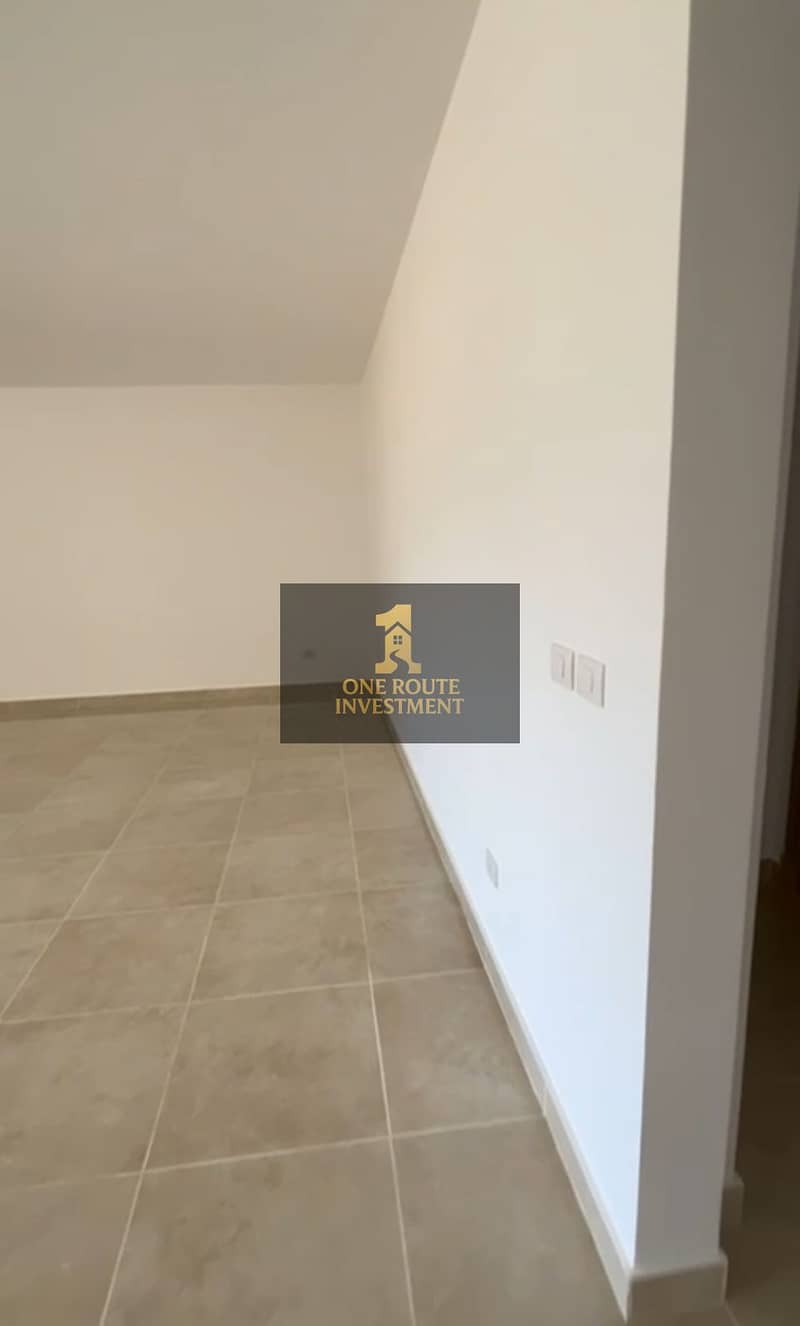 10 WhatsApp Image 2025-12-03 at 2.10. 19 PM (2). jpeg