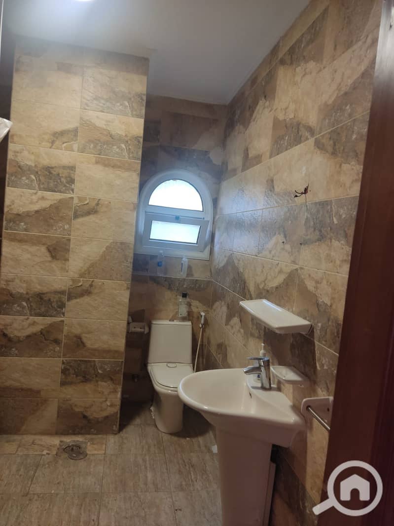 11 dae3564c-8319-4b6b-89b8-ab905a36fb0c. jpg