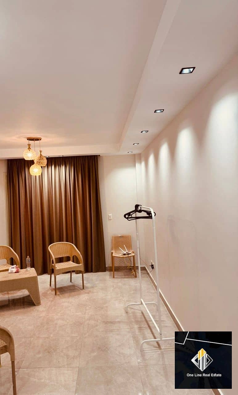 4 72d64ebb-2bdf-4b93-b710-7d9bb495404e. jpeg