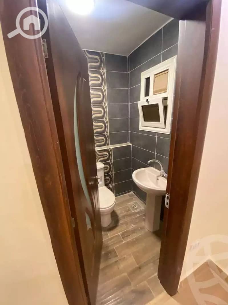 2 3e4879952c9b492dac35214ff0d461af. jpg