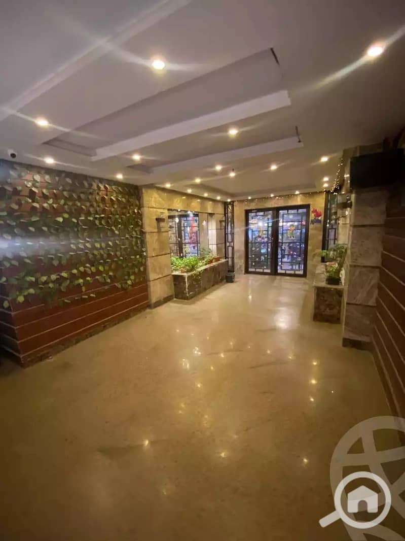 4 70a7d0a9c1344f9ca0601b50126f9a47. jpg