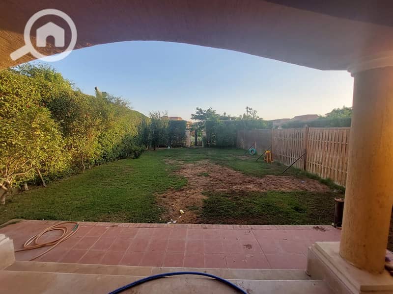 4 052eb7d8-ba7b-4ec2-a5b2-64a5c9b9f086. jpg