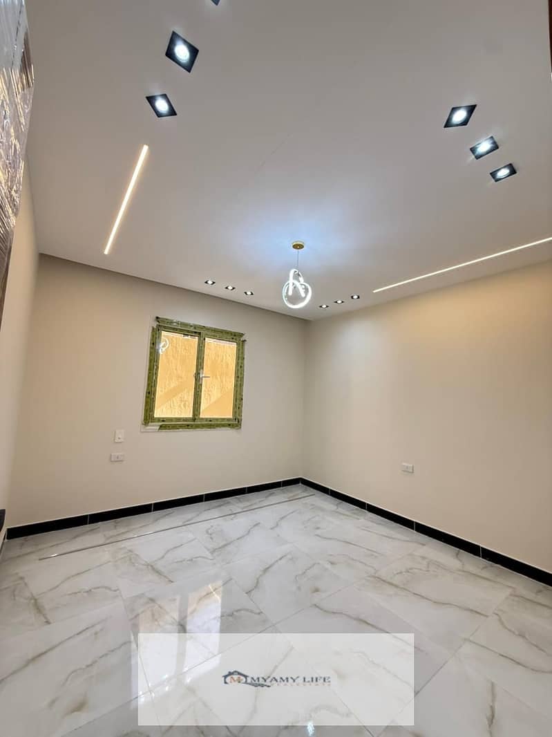 12 WhatsApp Image 2025-12-02 at 9.39. 06 PM (1). jpeg