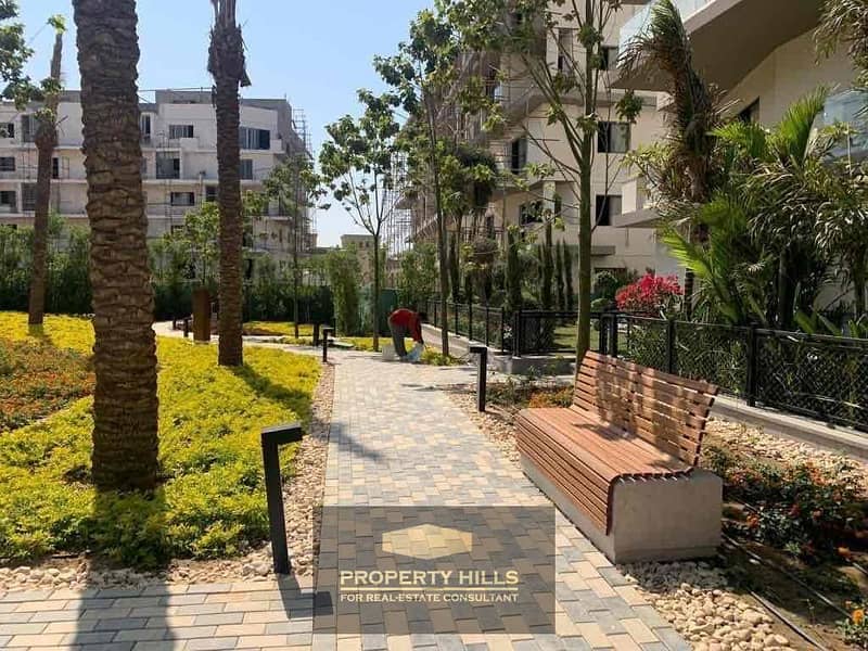 18 a0b2d2ce-66ed-4ca5-9973-2c363767dccc. jpg