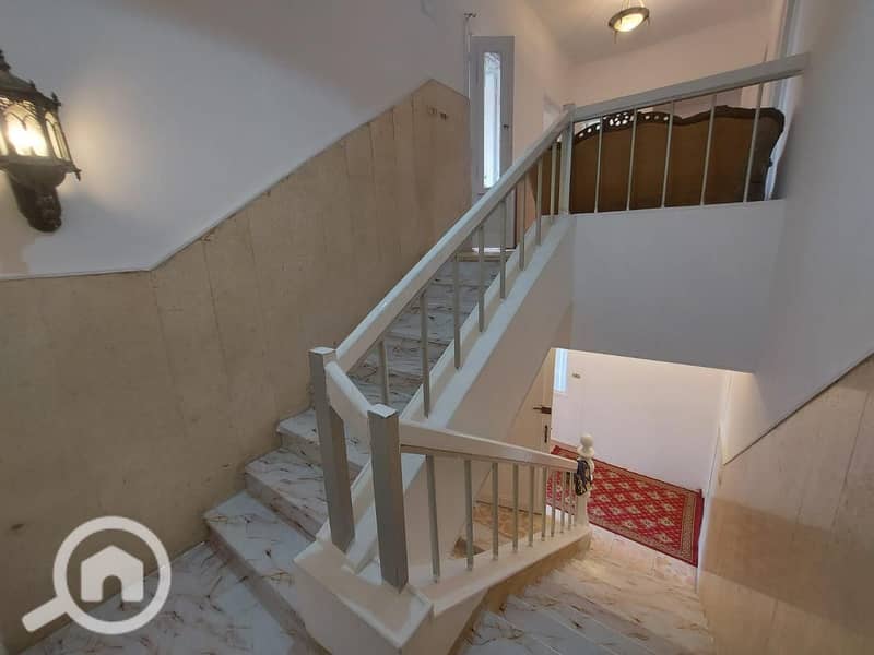 11 db94e27b-7576-4143-8e29-e6f49a29137a. jpeg