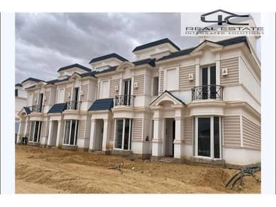 4 Bedroom Townhouse for Sale in 6th of October, Giza - 470223897_449393931539846_812503368553802207_n. jpg