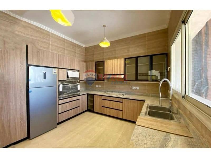 6 0c5eab53-ef48-4c18-8186-7016e92c55d6. jfif. jpg