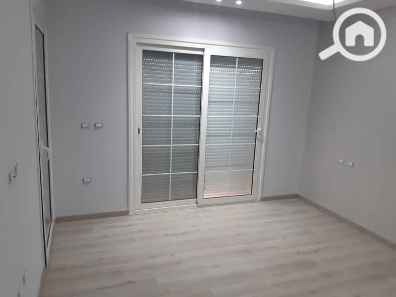 4 WhatsApp Image 2025-12-02 at 11.55. 58 AM. jpeg