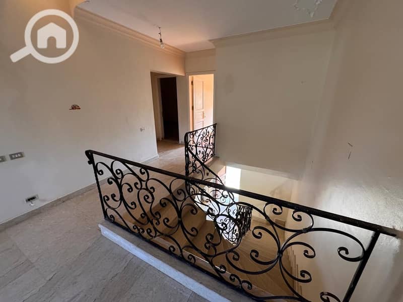 9 df074982-925c-4750-8884-8e64b7cb3023. jpeg