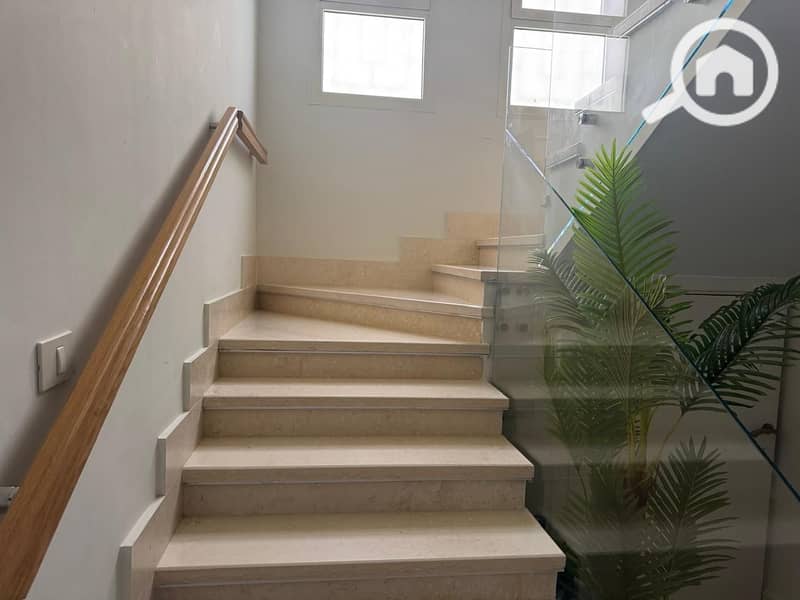 5 WhatsApp Image 2025-12-02 at 4.09. 34 PM. jpeg