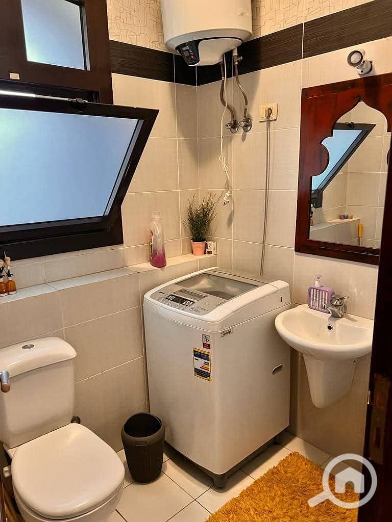 6 c9de2b19-7fcf-4677-89be-5de33c63862b. jpeg