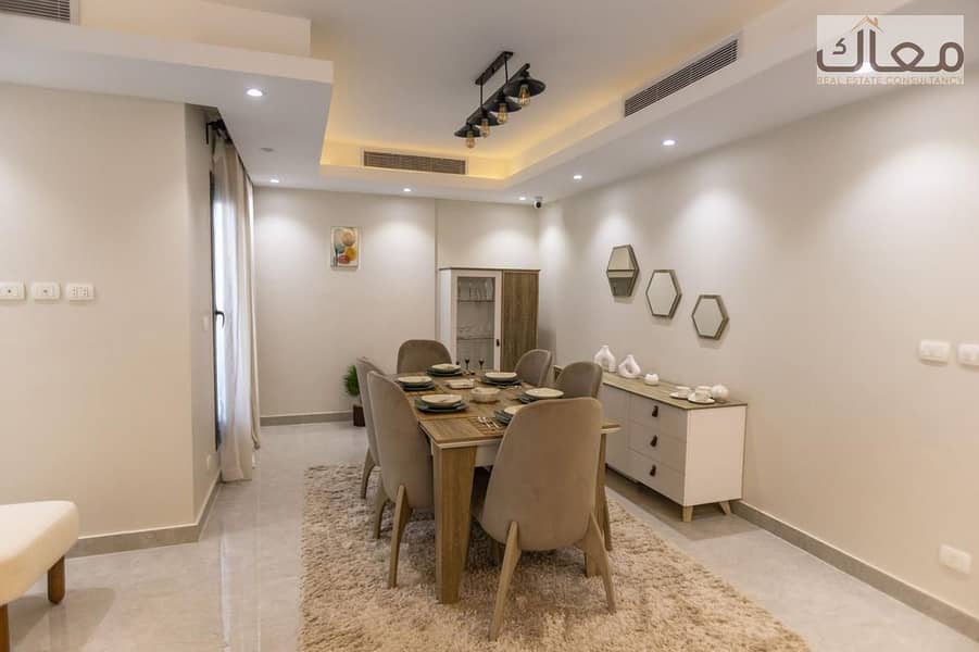 13 c63a65d5-0334-47f0-8ce1-6eca24a1e074. jpeg