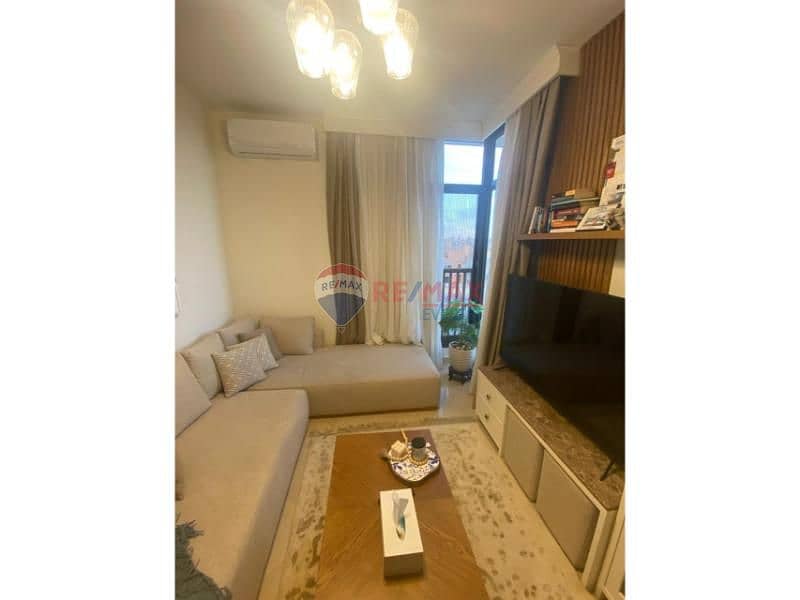 5 d016012d-8c79-4703-90a6-1def3d5c3b54. jfif. jpg