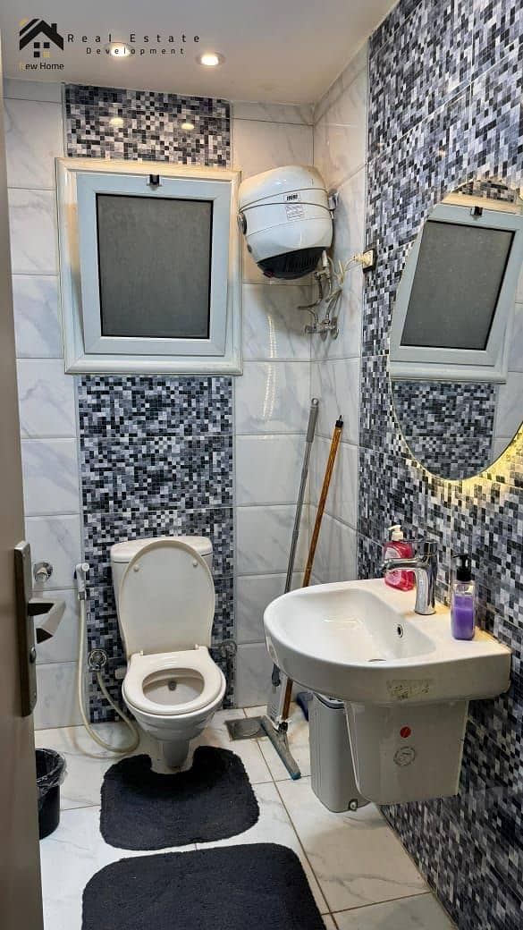 4 WhatsApp Image 2025-10-05 at 09.16. 04_8d95219e. jpg