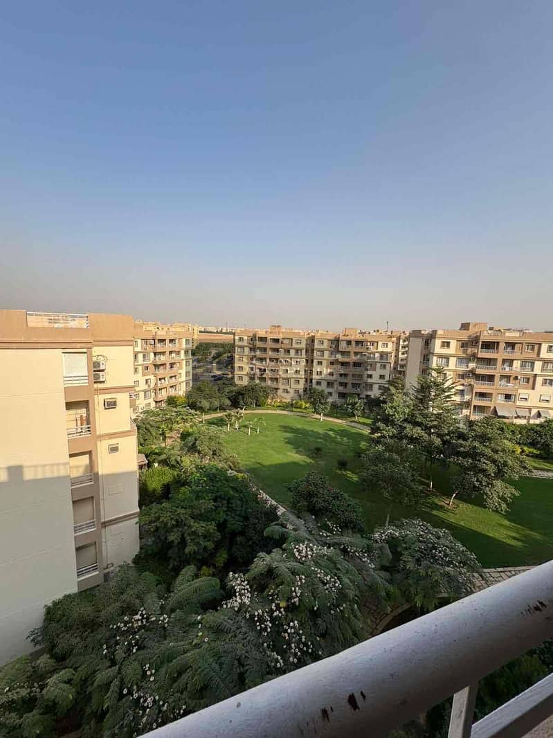 2 0e330332-80e9-49cc-963c-def3b1c9966d. jpg