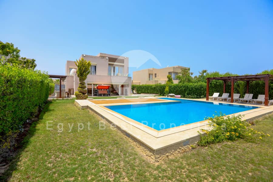 1 - Outdoor Space Swimming Pool + Garden (12). jpg