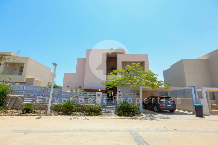 2 1 - Outdoor Space Swimming Pool + Garden (23). jpg