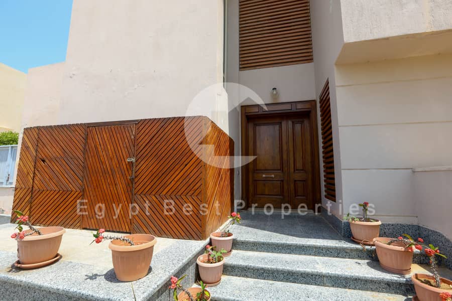 8 1 - Outdoor Space Swimming Pool + Garden (21). jpg