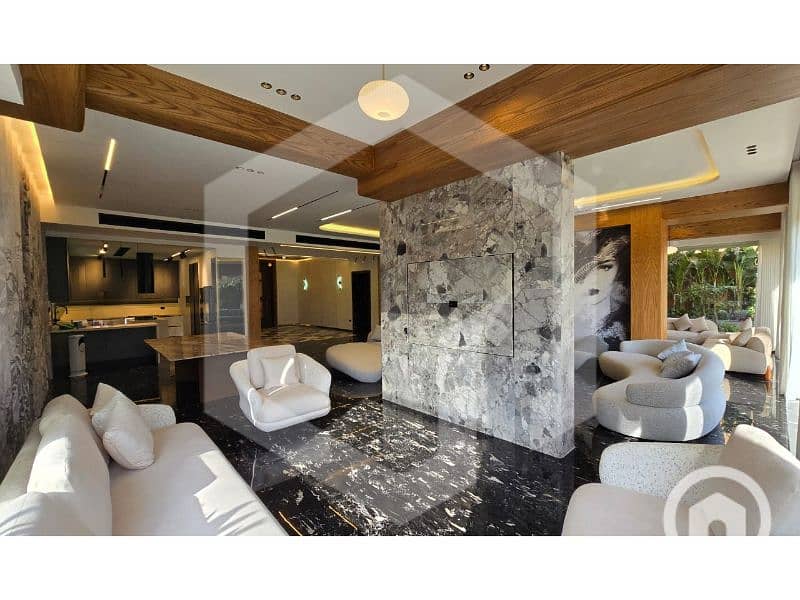 5 Royal Meadows 5. jpg