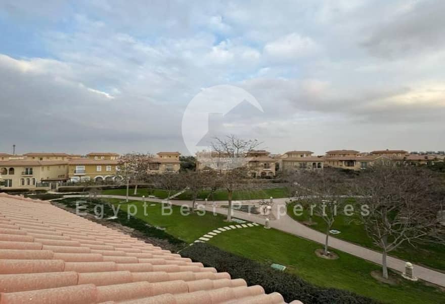 18 b64ec46b-7057-4659-983a-4f6ec4b3694c. jpg