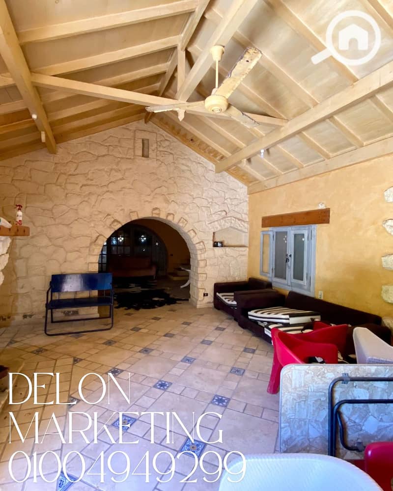 12 Clean Vintage Photo Collage Fall Fashion Instagram Post. png