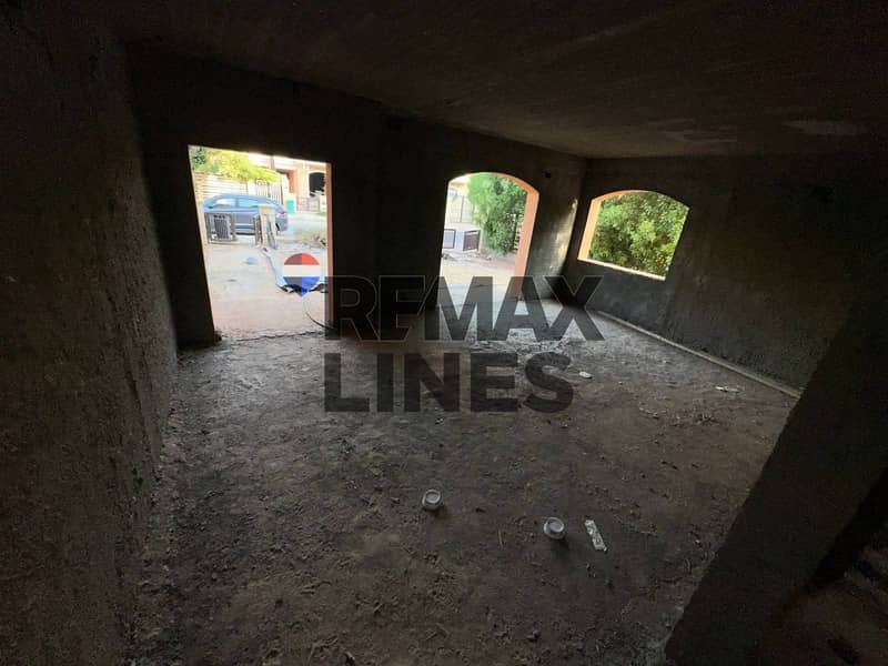 5 a35ff04d-01f3-4e18-ae9a-6b011c1db121. jpg