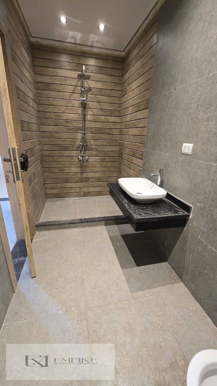 17 WhatsApp Image 2025-12-02 at 10.18. 01 PM (2). jpeg