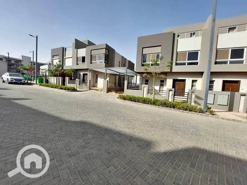 5 500804566_677933268435022_6081612798379612226_n. jpg