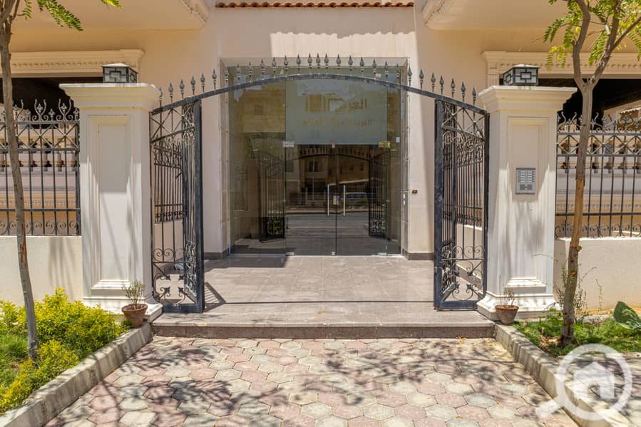 3 6F3A2285-HDR copy. jpg