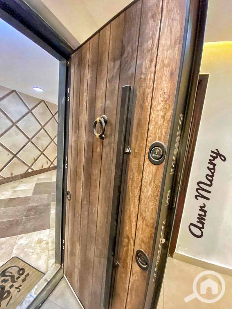 7 0292e63a-cd65-4aee-b61c-551a14698b5b. jpg