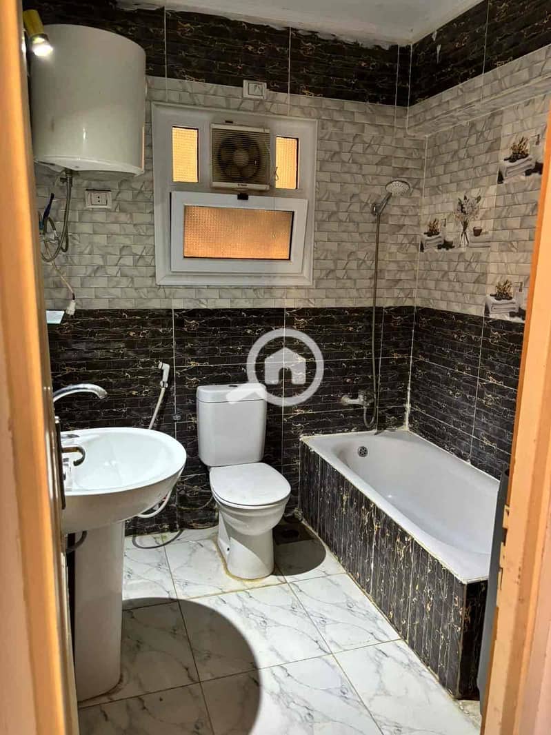 11 b685915a-e802-4aef-9d59-7e36f2643f20. jpg