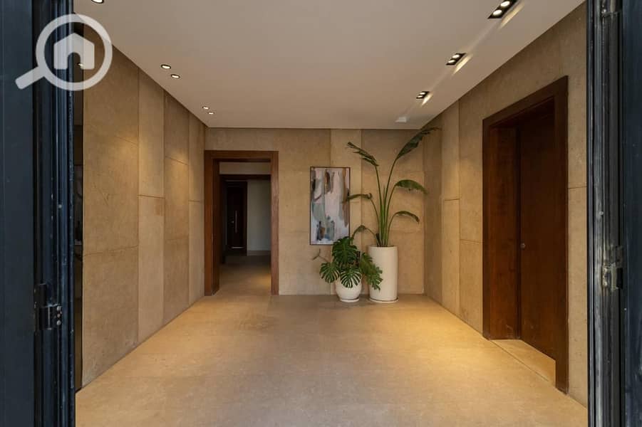 8 WhatsApp Image 2024-11-12 at 23.14. 08_f07cd165. jpg