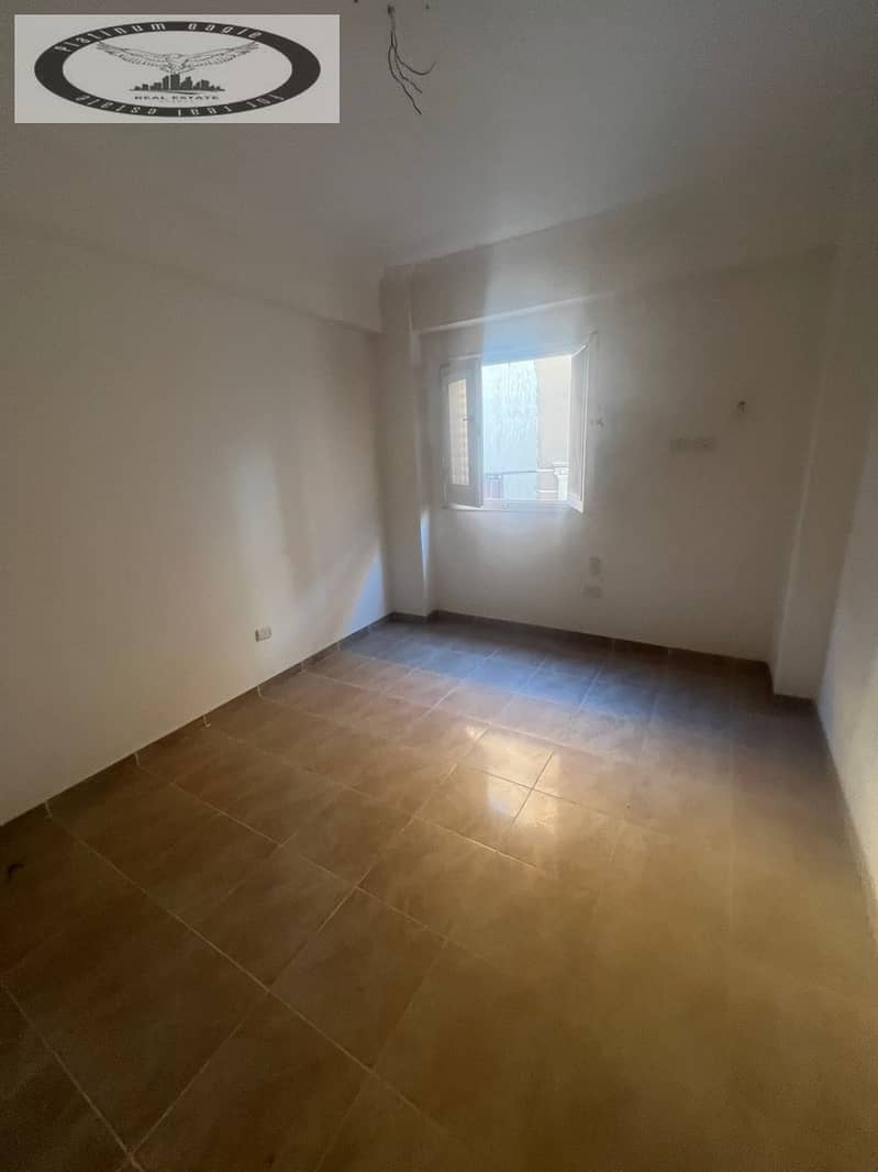 8 f0741d5b-8a4a-4138-a3a6-b1e7a4621ce9. jpg